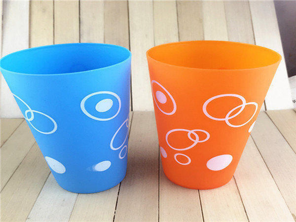 果汁杯打印機-果汁杯噴繪機(圖1) 果汁杯打印機-果汁杯噴繪機(圖1)